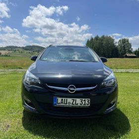 Opel Astra J IV Sports Tourer 1.7 CDTI 130 km 