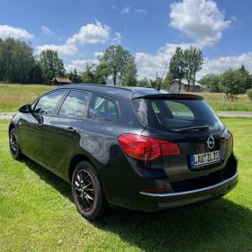 Opel Astra J IV Sports Tourer 1.7 CDTI 130 km 