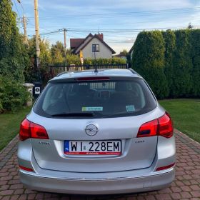 Opel Astra J