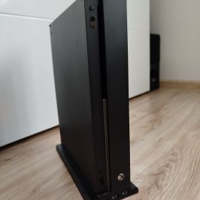 Sprzedam Konsole Xbox One X